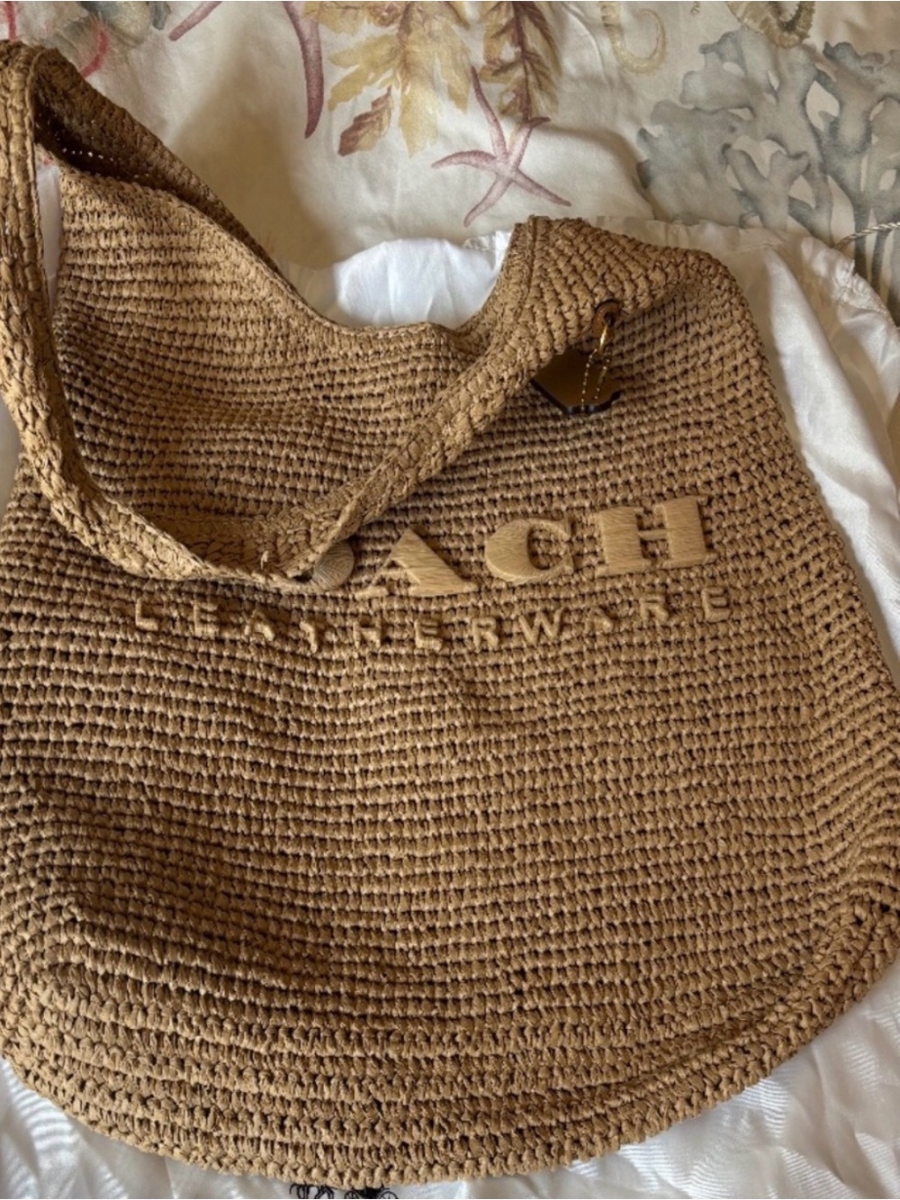 COACH BROOKLYN SHOULDER BAG 28 IN RAFFIA